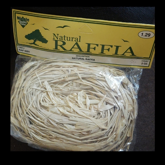 Festive Ribbon and Raffia Set - Picture 6 of 6